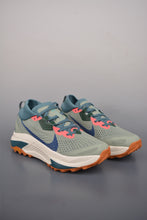 Cargar imagen en el visor de la galería, Nike ACG Zegama Lake Green Pink HV8113-300
