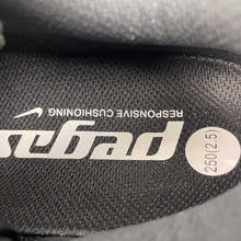 Cargar imagen en el visor de la galería, Air Zoom Pegasus 42 Black White IB1873-001
