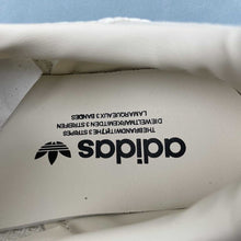 Cargar imagen en el visor de la galería, Adidas Samba OG Cream White Wonder White Gum KK3528
