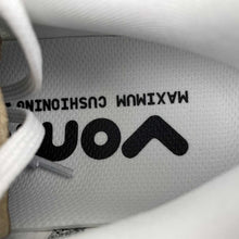 Cargar imagen en el visor de la galería, Nike Vomero Premium White Black HQ2050-002
