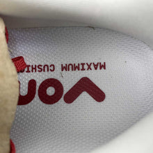 Cargar imagen en el visor de la galería, Nike Vomero Premium White Red HQ2050-980
