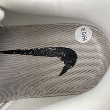 Cargar imagen en el visor de la galería, Air Zoom Structure 26 Summit White Vast Grey IB5698-100
