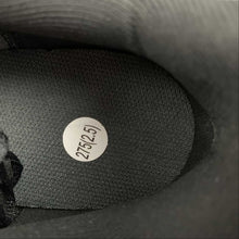 Cargar imagen en el visor de la galería, Nike Quest Black Metallic Silver AA7403-001
