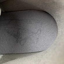 Cargar imagen en el visor de la galería, Air Jordan 3 Retro Tinker NRG Black White Fire Red AQ3835-180
