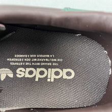 Cargar imagen en el visor de la galería, Adidas Gazelle Indoor Core Black Brown Green IH0374
