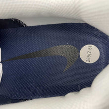 Cargar imagen en el visor de la galería, Nike Air Max 2013 Midnight Navy HF3660-101
