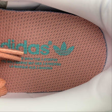 Cargar imagen en el visor de la galería, Adidas Gazelle Bold Orange Mint Gum IH7499
