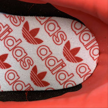 Cargar imagen en el visor de la galería, Adidas Handball Spezial Bright Red Clear Pink Gum IE5894
