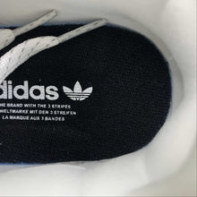 Cargar imagen en el visor de la galería, Adidas Day Jogger Boost White Blue White FY3026
