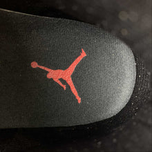 Cargar imagen en el visor de la galería, Air Jordan 12 Retro Black Varsity Red White CT8013-006

