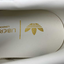 Cargar imagen en el visor de la galería, Liberty London x Adidas Gazelle Indoor Floral Embroidery JP5309

