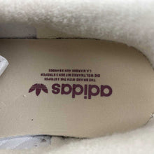 Cargar imagen en el visor de la galería, Adidas Gazelle Bold Almost Yellow Maroon Wonder White IF5937
