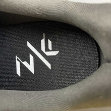 Cargar imagen en el visor de la galería, Zoom Fly 5 Black White DM8968-001
