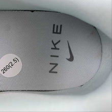 Cargar imagen en el visor de la galería, Nike V2k Run Light Bone Metallic Platinum FZ3596-072
