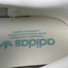 Cargar imagen en el visor de la galería, Adidas Samba OG Off White Semi Flash Aqua KJ4304
