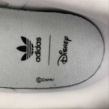 Cargar imagen en el visor de la galería, Adidas Samba Vegan x Disney Mickey Cloud White Core Black Gold Metallic GY1889
