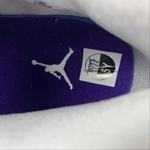 Cargar imagen en el visor de la galería, Air Jordan 4 Retro GS White Metallic Silver Court Purple 408452-115
