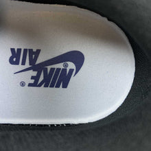 Cargar imagen en el visor de la galería, Air Jordan 1 Retro Low OG Black Mystic Navy-White CZ0790-041
