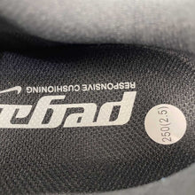 Cargar imagen en el visor de la galería, Air Zoom Pegasus 42 Black Iron Grei White IB1881-001
