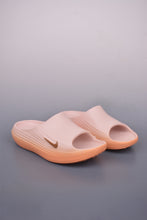 Cargar imagen en el visor de la galería, Nike ReactX Rejuven8 Slide Nude Pink Gradient HV4484-800
