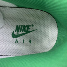 Cargar imagen en el visor de la galería, LV x Air Force 1 07 Low Cream White Green Gold BS8856-116
