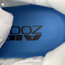 Cargar imagen en el visor de la galería, Pegasus Premium White Blue HQ2592-104
