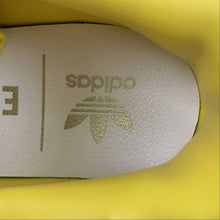 Cargar imagen en el visor de la galería, Adidas Bermuda END. Bauhaus Team Yellow Gum HP9393

