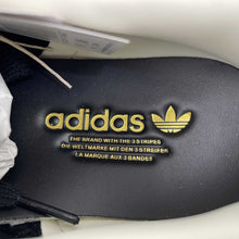 Cargar imagen en el visor de la galería, Adidas Samba OG Basketweave Black HQ9282

