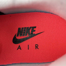 Cargar imagen en el visor de la galería, Air Max 95 OG Solar Red White Solar Red-Granite-Dust AT2865-100
