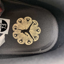 Cargar imagen en el visor de la galería, Air Jordan 1 Low SE Sail Metallic Gold Grain Dark Team Red FJ5735-100
