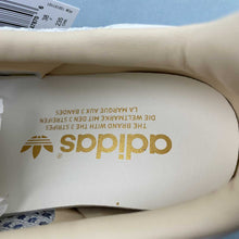 Cargar imagen en el visor de la galería, Adidas Gazelle Indoor Off White Focus Blue Warm Vanilla JH5419
