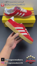 Cargar y reproducir el video en el visor de la galería, Adidas x Gucci Gazelle Red Velvet White
