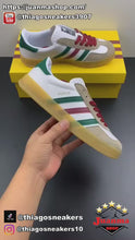 Cargar y reproducir el video en el visor de la galería, Adidas x Gucci Gazelle White Leather
