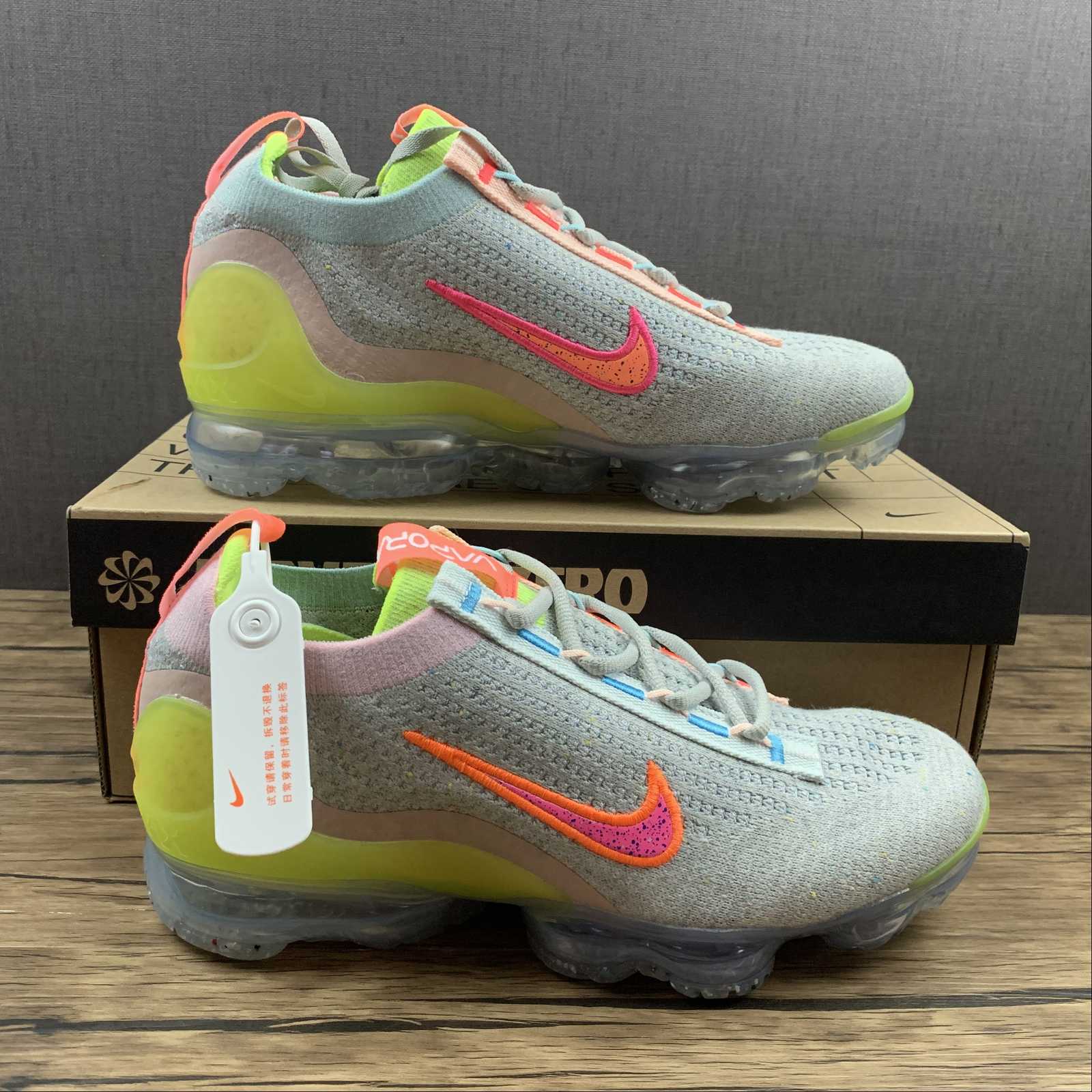 Fluorescent vapormax shop