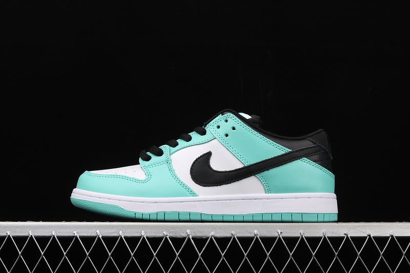 SB Dunk Low Pro PRM White Light Green 304242-306