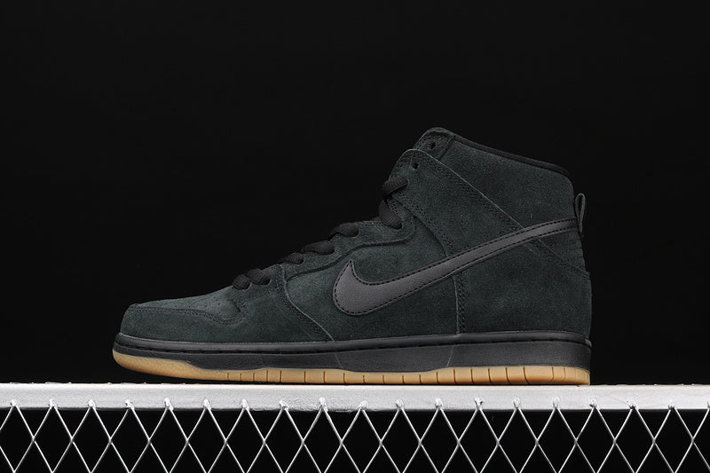 Dunk High Pro SB Black Black-Gum Light Brown 305050-029