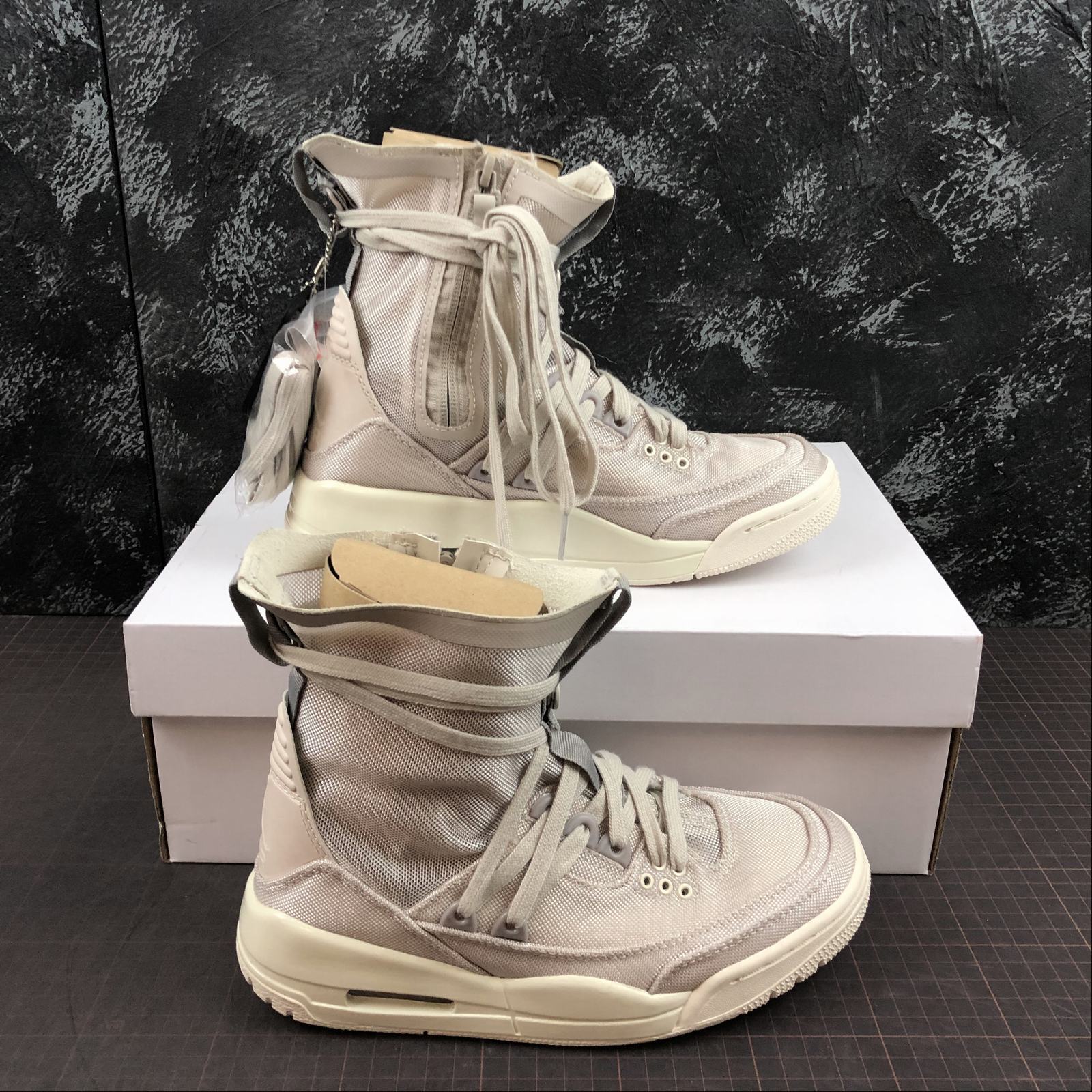 Air jordan outlet 3 explorer lite