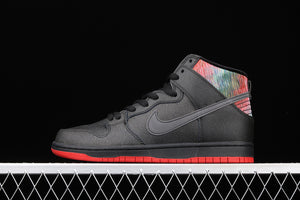 Dunk High Premium SB Black Black Challenge Metallic Silver 313171-028