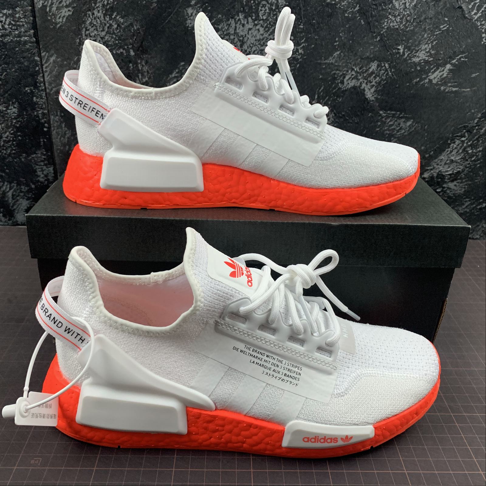 Adidas NMD R1 V2 White Solar Red – juanma-shop