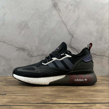 Cargar imagen en el visor de la galería, Adidas ZX 2K Boost Black Supplier Colour Shock Red FX7475
