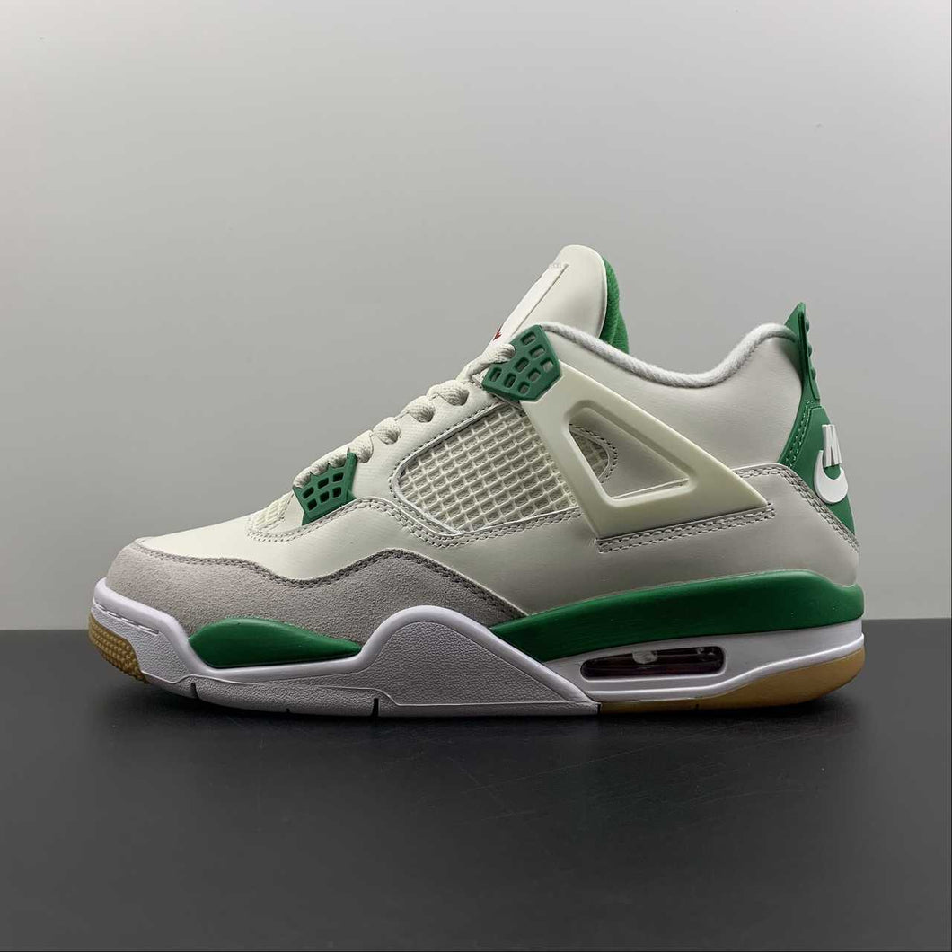 Air Jordan 4 Retro SP Sail White-Pine Green x Nike SB DR5415-103
