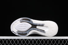 Cargar imagen en el visor de la galería, Adidas UltraBoost 21 Grey White FY0556
