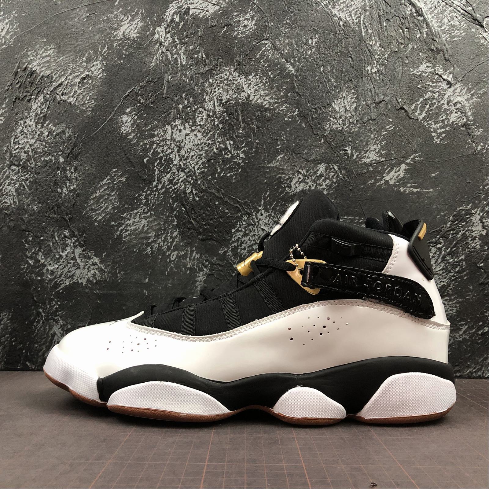 Jordan 6 anillo blanco best sale con negro