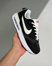 Cargar imagen en el visor de la galería, Air Max Dawn Black White DJ3624-001
