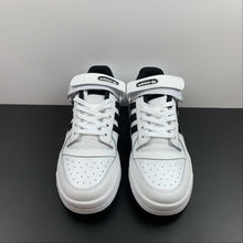 Cargar imagen en el visor de la galería, Adidas Forum Low White White Black
