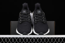 Cargar imagen en el visor de la galería, Adidas UltraBoost 21 Black White Grey FY0306
