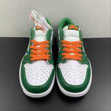 Cargar imagen en el visor de la galería, Air Jordan 1 Retro Low OG SP “Travis Scott” Green Hook LV Barb
