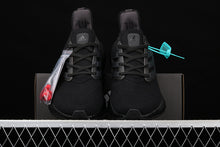 Cargar imagen en el visor de la galería, Adidas UltraBoost 21 All Black
