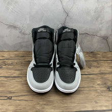 Cargar imagen en el visor de la galería, Air Jordan 1 Retro High OG Black Lt Smoke Grey-White (2021) 555088-035
