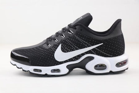 Air Max Plus TN Zoom Pegasus Turbo Blanco y Negro Cheque